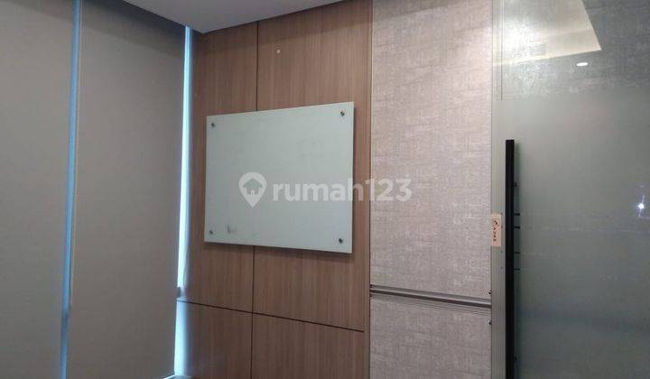 Sewa Kantor 175 M2 di Soho Capital Jakbar Sdh Partisi, Hrg Nego 9