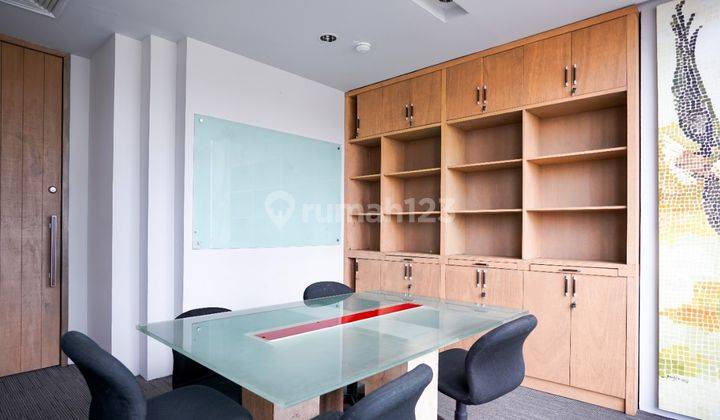 Sewa Kantor 277 M2 Full Furnish di Plaza Mutiara Mega Kuningan 2