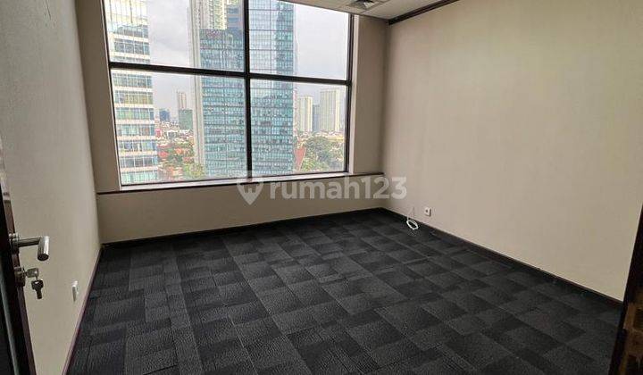 Sewa Kantor 91 M2 Sdh Partisi di Wisma Nugra Santana Sudirman 2