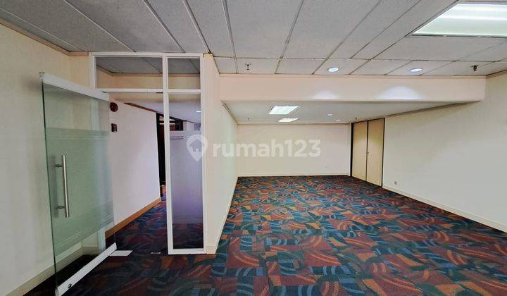 Sewa Termurah Kantor 229 M2 Sdh Partisi di Wisma Bumiputera Sudirman