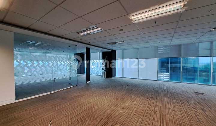 Sewa Kantor 318 M2 Sdh Partisi di 18 Parc Scbd, Strategis, Nego Sewa Kantor 318 M2 Sdh Partisi di 18 Parc Scbd, Strategis, Nego