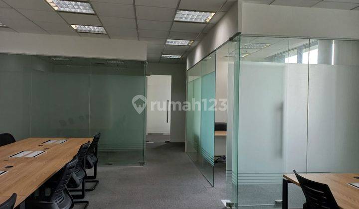 Sewa Kantor Full Furnish 113 M2 di Menara Dea, Siap Pakai, Nego 2