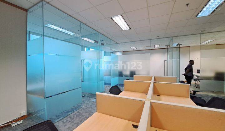 Sewa Kantor Furnish Exclusive 210 M2 di Menara Palma Kuningan 2