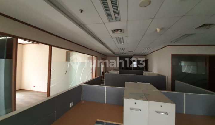 Sewa Kantor Semi Furnish 448 M2 di Equity Tower Scbd, Hrg Nego Sewa Kantor Semi Furnish 448 M2 di Equity Tower Scbd, Hrg Nego