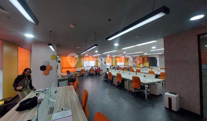 Office for Rent, Already Partitioned 644 m2 in Thamrin Tower, Price Negotiable Office for Rent, Already Partitioned 644 m2 in Thamrin Tower, Price Negotiable