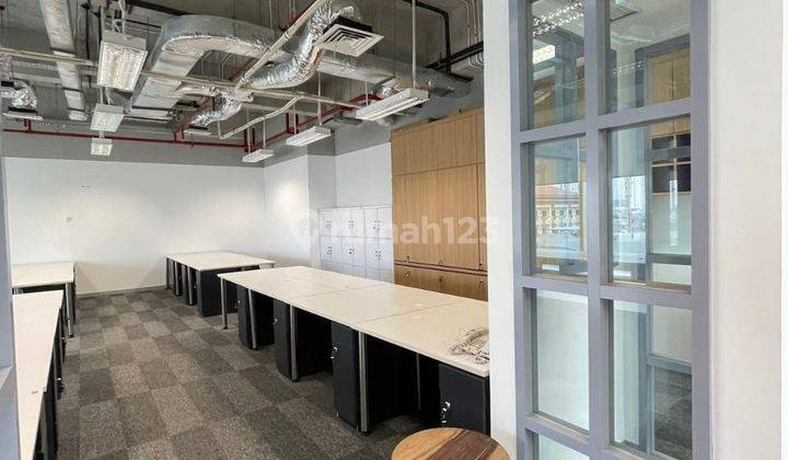 Sewa Kantor 285 M2 di Millenium Centennial Center MCC Sudirman, Nego 2