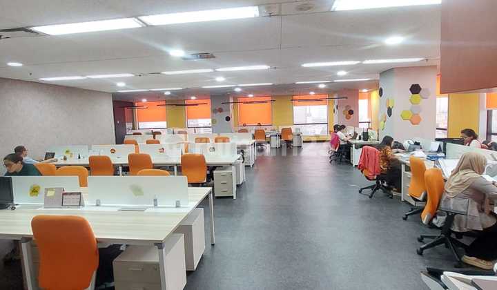 Office for Rent, Already Partitioned 644 m2 in Thamrin Tower, Price Negotiable Office for Rent, Already Partitioned 644 m2 in Thamrin Tower, Price Negotiable