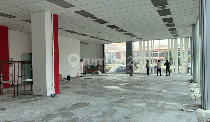 Commercial Space Rental for Banks, Insurance Offices, Travel Agencies, etc. at Mugi Griya.