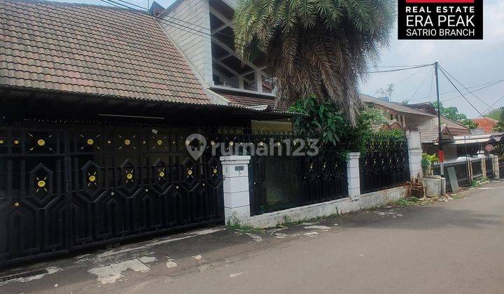 Rumah 2 lantai di Delman indah Bagus 1