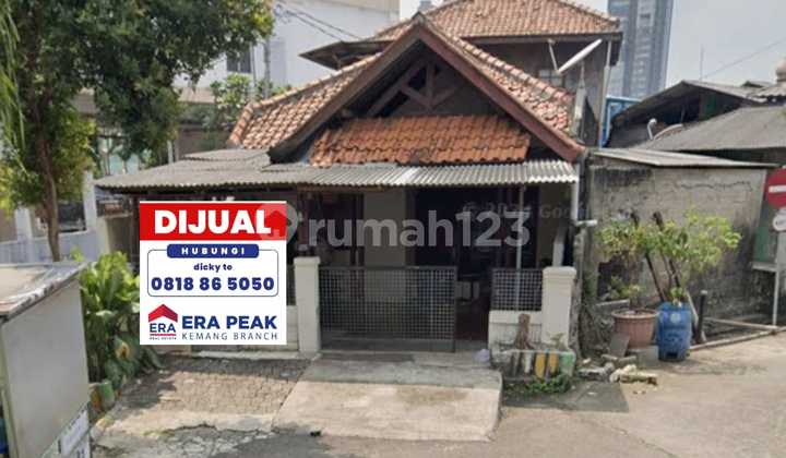 Rumah Tua Lokasi Bagus SHM Lingkungan Nyaman 1
