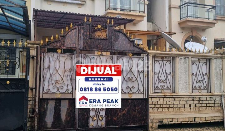 Dijual Rumah Bagus Taman Semanan Indah Jakarta Barst