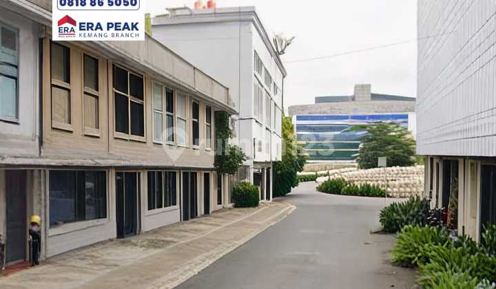 Disewa Gedung. Blok M Lebar.8m