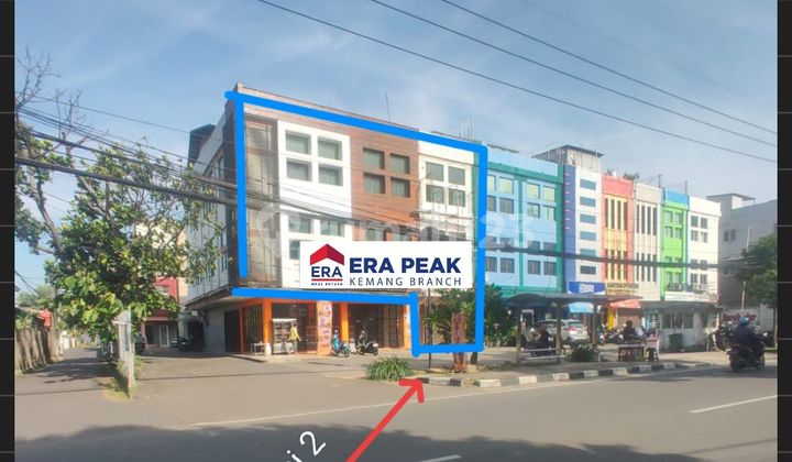 Disewakan Gedung Terdiri Dari 3 Ruko 4 Lantai Ada Lift Hadap Jalan Raya Cocok , Kantor, Resto , Dsb Nya Sudah Renovasi Disewakan Gedung Terdiri Dari 3 Ruko 4 Lantai Ada Lift Hadap Jalan Raya Cocok , Kantor, Resto , Dsb Nya Sudah Renovasi