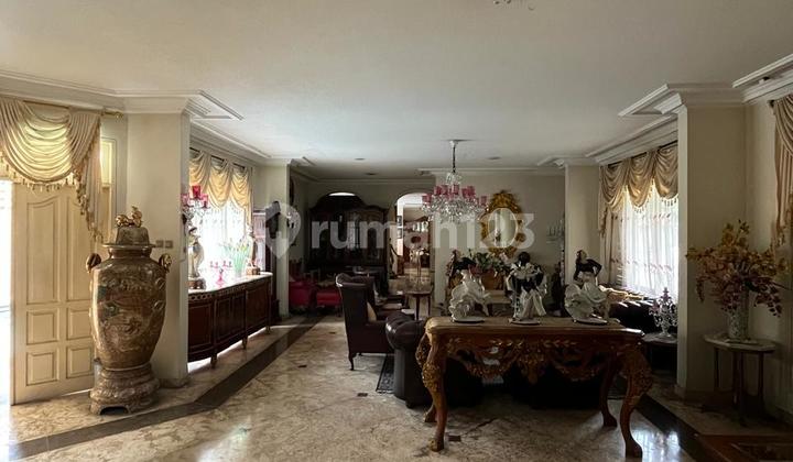 For Sale: Luxurious Green Serene House with Jogging Track and Garden DP 2