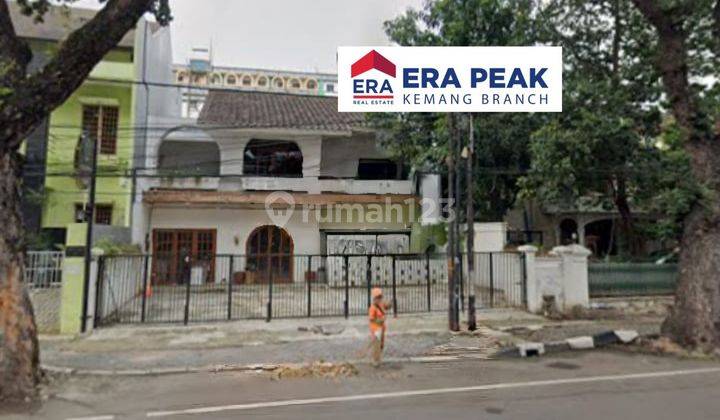 Rumah Resto ,2 lantai 340 m 1