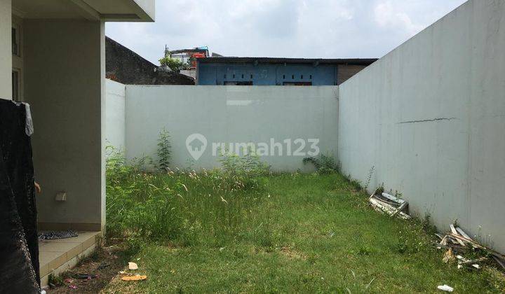Disewa Rumah Siap Huni di Cluster Vernonia Summarecon Bekasi 8