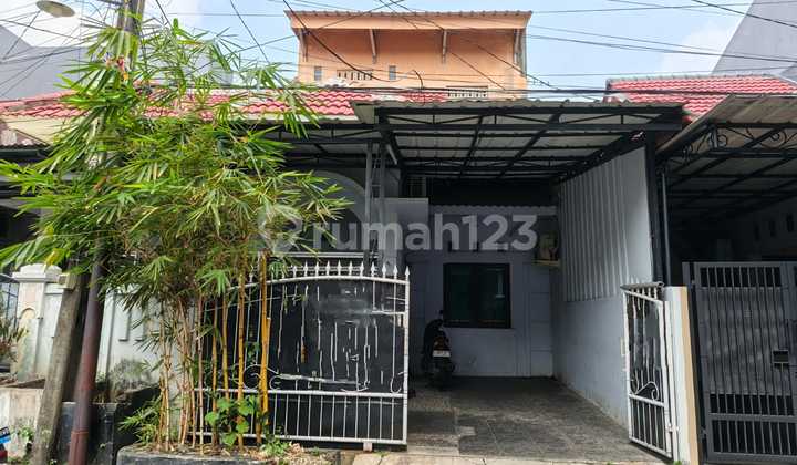 For sale: 1½-story house in Grand Galaxy, Jakasetia, South Bekasi. For sale: 1½-story house in Grand Galaxy, Jakasetia, South Bekasi.