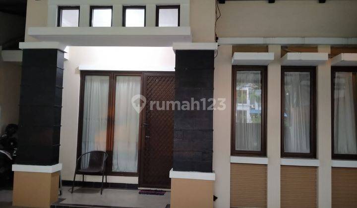 Dijual Rumah Di Aralia, Harapan Indah, Bekasi 1