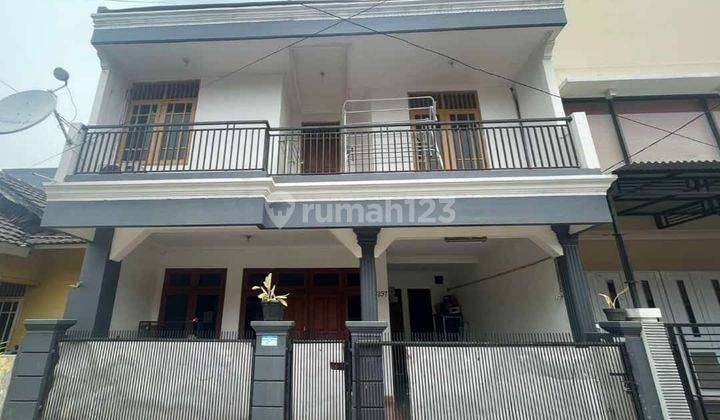 Dijual Rumah 2 Lantai di Galaxy Bekasi Selatan 1