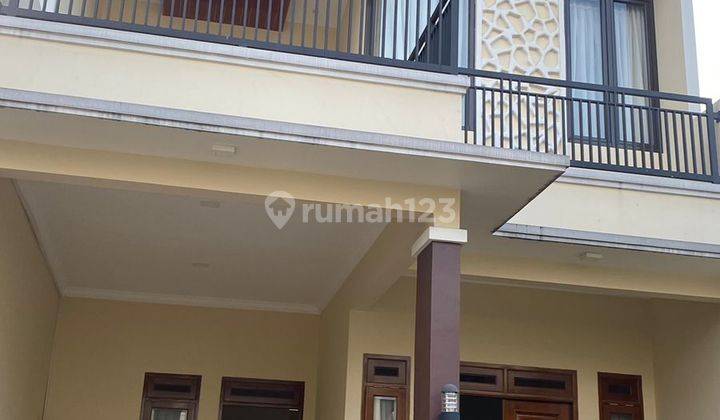 Dijual Rumah Cantik di Cluster Vida Bekasi Full 2 Lantai  1