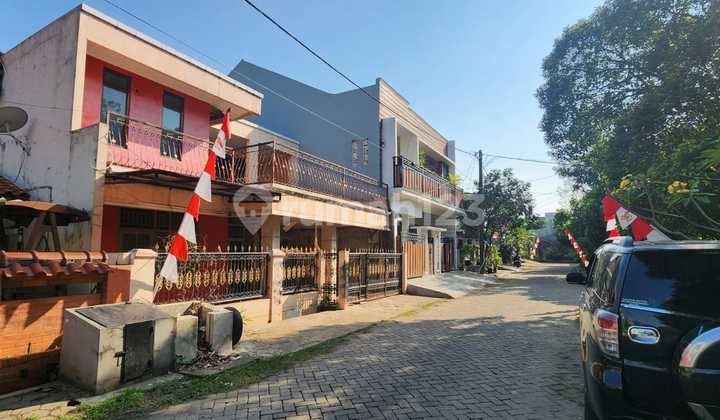 Dijual Rumah Hitung Tanah di Jakasampurna 2