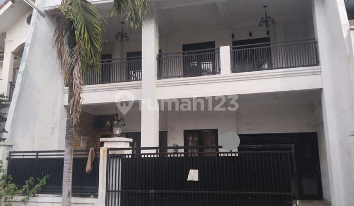 Disewakan Rumah furnished 2,5 lantai di dalam perumahan Bintara Disewakan Rumah furnished 2,5 lantai di dalam perumahan Bintara