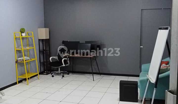 For rent 2-story shop house in Duren Sawit