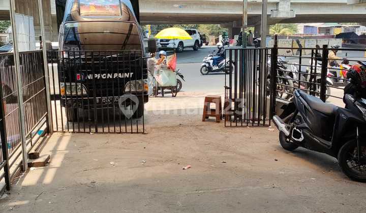 For Rent: 3 1/2 Story Shop House on Kalimalang Main Road, West Bekasi. 2