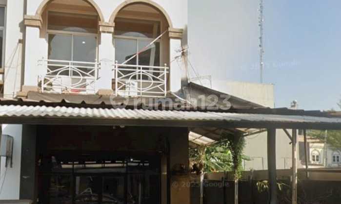 Disewakan Ruko 3 Lantai Pinggir Jalan Utama Ruko Rose Garden