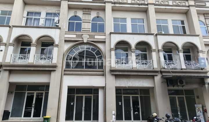 Dijual ruko 2½ lantai di Grand Galaxy City, Bekasi Dijual ruko 2½ lantai di Grand Galaxy City, Bekasi