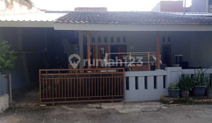 For sale: House in Pondok Pekayon Indah, South Bekasi 1