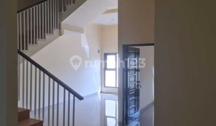Dijual Rumah Minimalis Modern 2 Lantai Bebas Banjir Samarinda 2