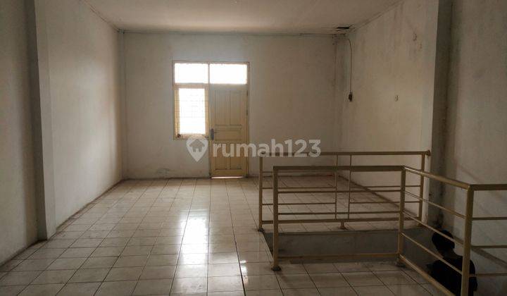 Disewakan Ruko 4 Tingkat Kawasan Perniagaan Samarinda 8