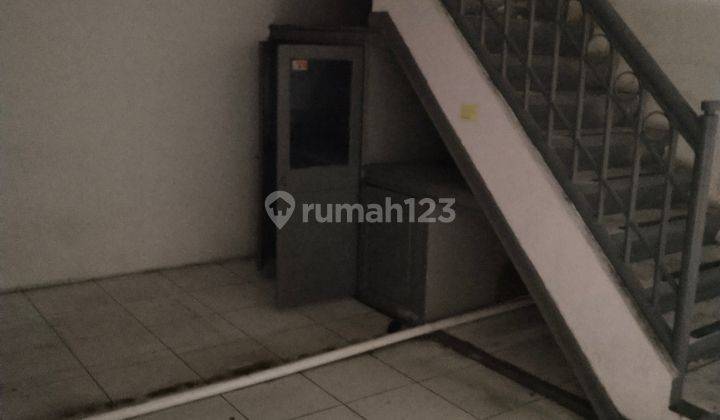 Disewakan Ruko 2 Tingkat Di Kawasan Ramai Lalu Lintas Samarinda  9