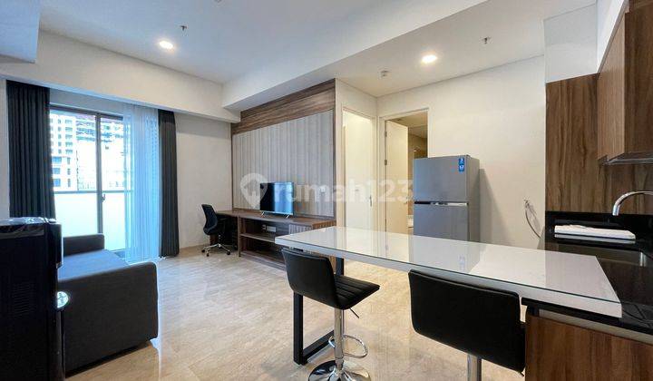 57 Promenade Apartmen, 1br Brand New Unit, Beautiful Fully Furnish, Very Strategic Location, Walking Distance To Sudirman Street, Easy Access To Public Transportation 1