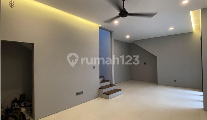 Brand New Modern Contemporer House At Pondok Indah 2