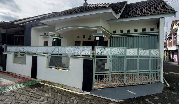 Rumah Cantik Bersih Terawat Siap Huni 2