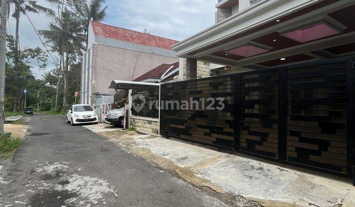 Rumah Mewah Lux Kontemporer 2 Lantai 2