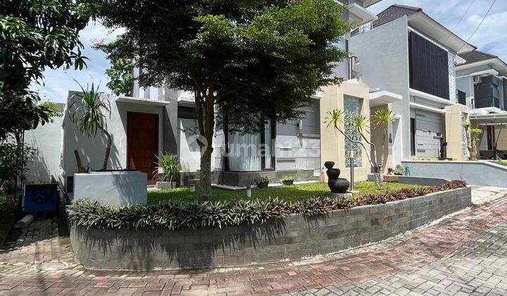 Rumah Mewah Strategis 2 Lantai Istimewa Dalam Perumahan Elite 2