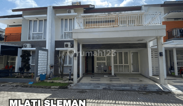 Rumah Mewah 2 Lantai Full Furnished Terawat Dalam Perumahan 1