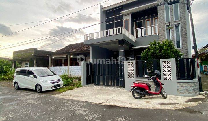 Rumah Mewah 2 Lantai Istimewa Harga Murah Banget  2