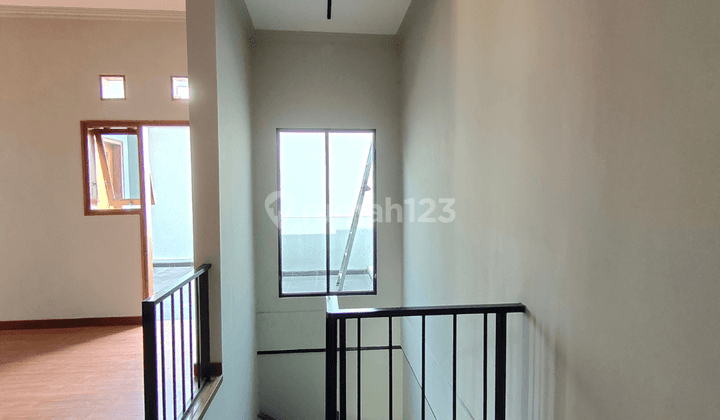 Rumah Siap Huni Mewah Full Furnished Kawasan Premium 2