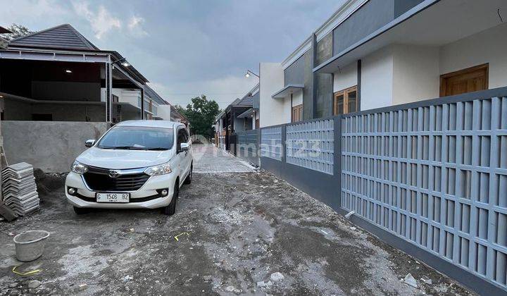 Rumah Baru Mewah Limasan Modern Nyaman  2