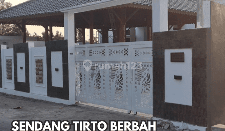 RUMAH MEWAH DENGAN JOGLO KLASIK DAN HALAMAN 1