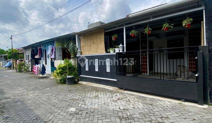 Rumah Cantik Full Furnished Dalam Perumahan 2