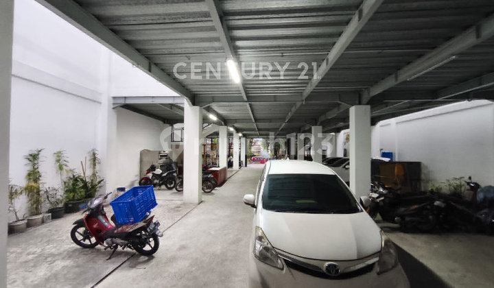 Ruko Comersial 3 Lantai Lokasi Strategis Mainroad Gatot Subroto