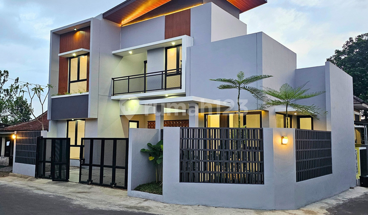 Rumah Kontemporer Strategis Dekat Jombor, Jogja City Mall, Rs Ugm. Tlogoadi Mlati Sleman Jogja