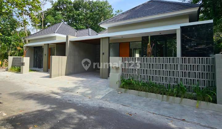 Rumah Kontemporer Open Space Dekat Kampus Uii & Pasar Jangkang 2