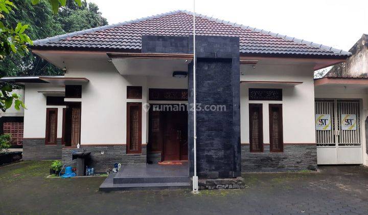 RUMAH ASRI BESAR LAPANG, TANAH LUAS 536 M² BARAT CEBONGAN 1