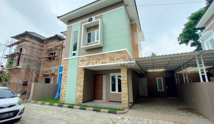 RUMAH MEWAH 2 LANTAI FULL FURNISHED ONE GATE. JL KALIURANG KM 12 1